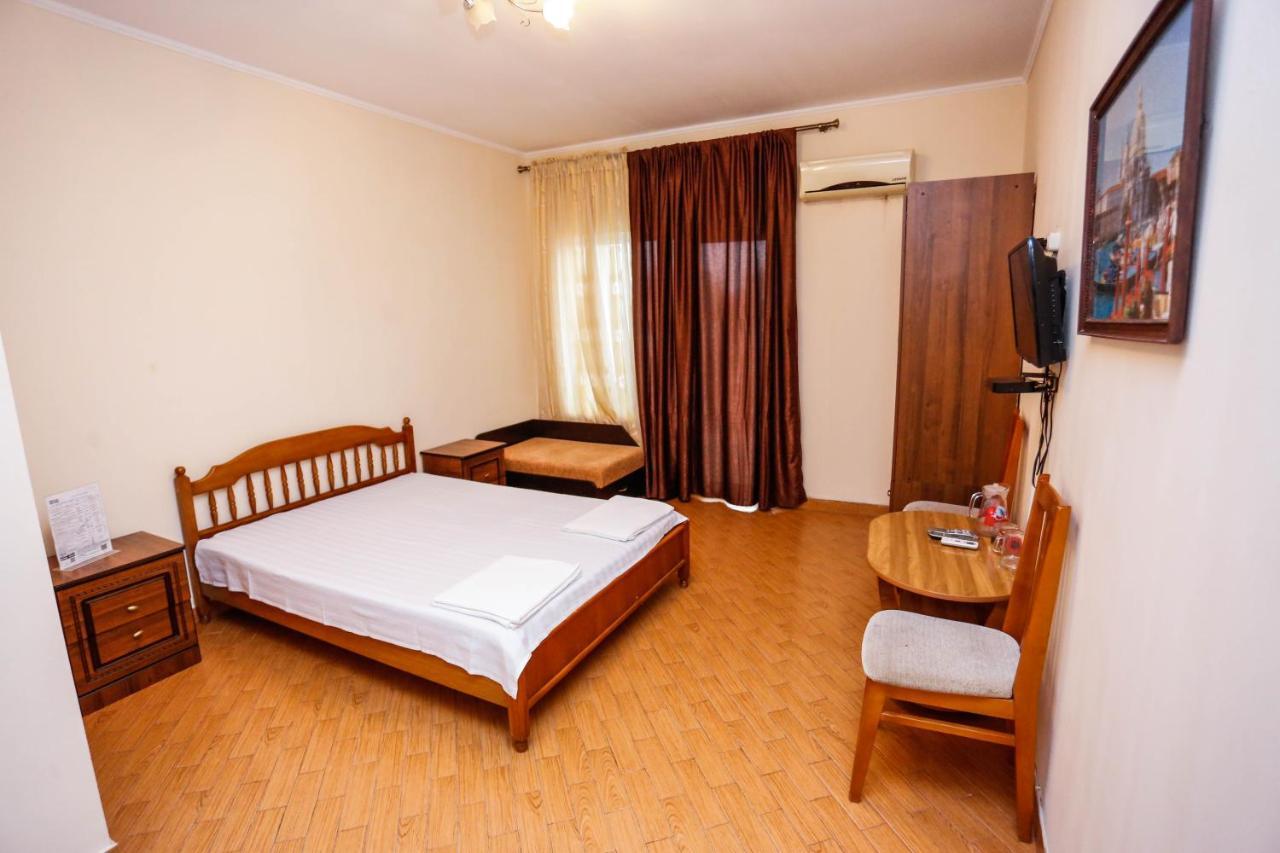 Hotel Sabina ガグラ エクステリア 写真