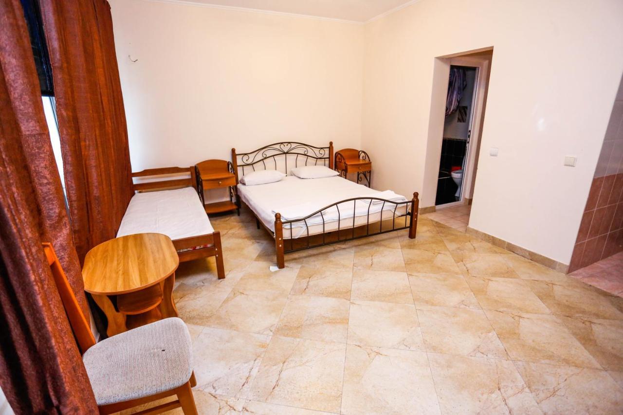 Hotel Sabina ガグラ エクステリア 写真