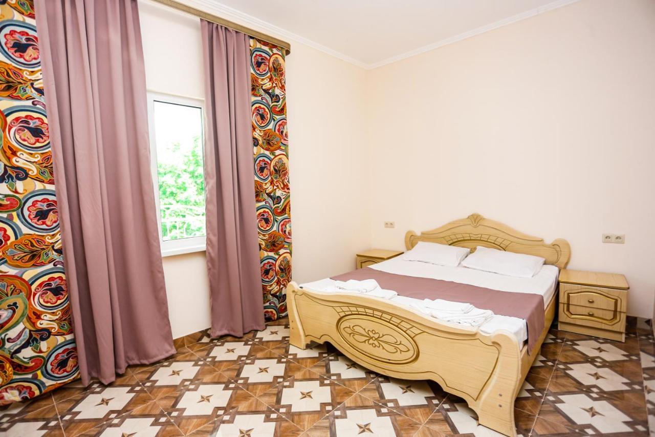 Hotel Sabina ガグラ エクステリア 写真