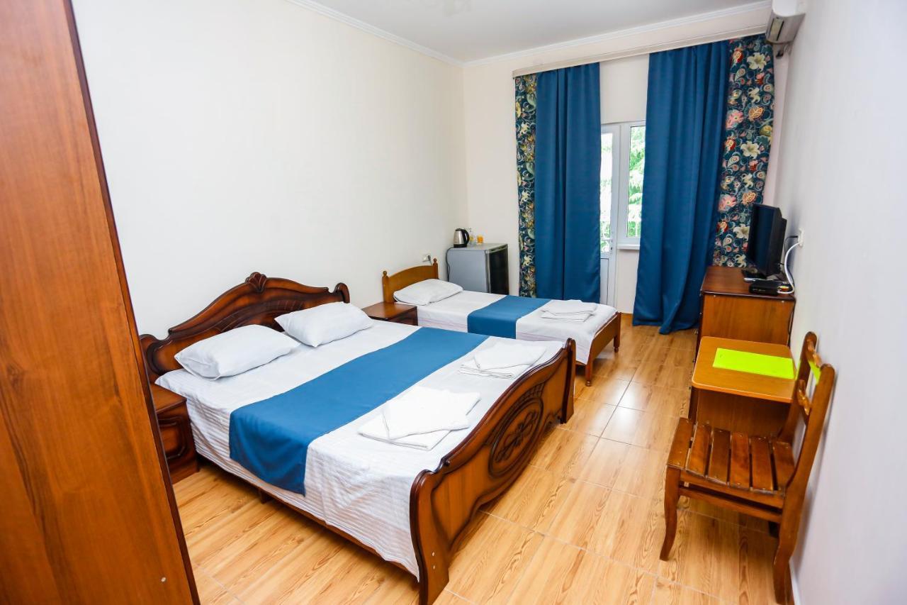 Hotel Sabina ガグラ エクステリア 写真